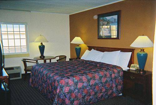 Imagen de la habitación del Hotel Royal Inn, Indian&aacute;polis. Foto 2