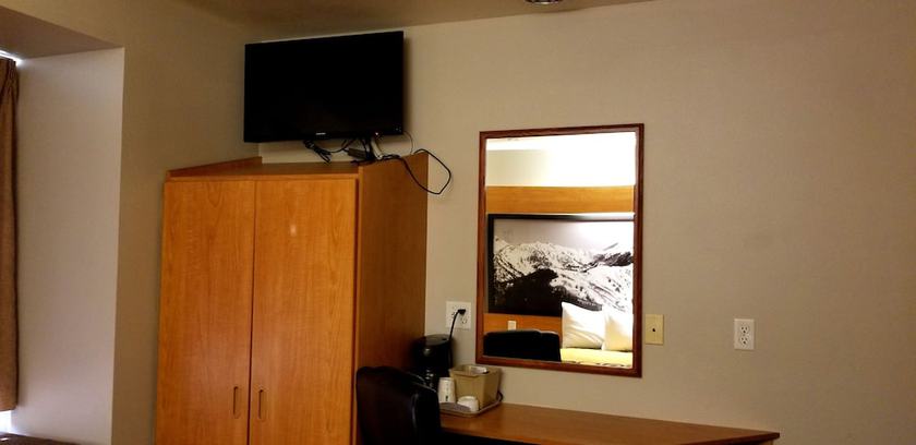 Imagen de la habitación del Hotel Royal Inn Midvale. Foto 16