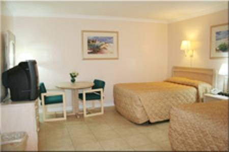 Imagen de la habitación del Hotel Royal Inn, Palm Beach Condado. Foto 8