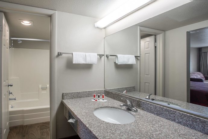 Imagen de la habitación del Hotel Royal Inn Provo. Foto 18
