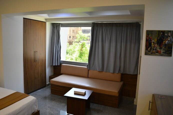 Imagen de la habitación del Hotel Royal Inn Residence. Foto 18