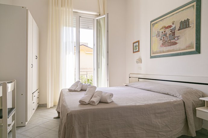 Imagen de la habitación del Hotel Royal Inn, San Mauro a Mare. Foto 7