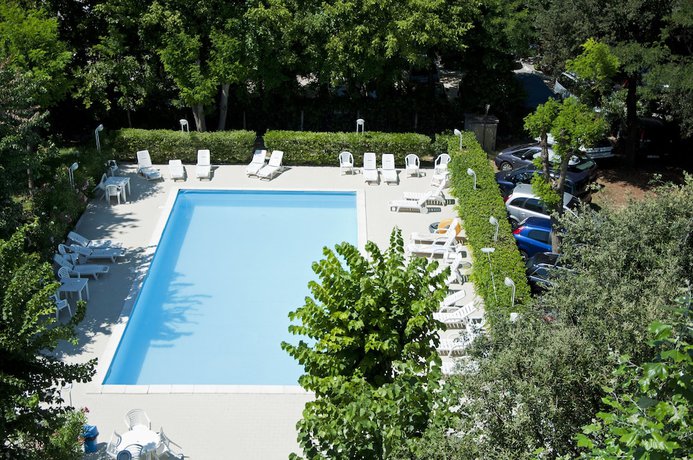 Imagen de la piscina del Hotel Royal Inn, San Mauro a Mare. Foto 18