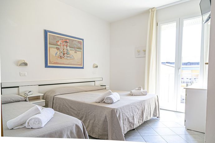 Imagen de la habitación del Hotel Royal Inn, San Mauro a Mare. Foto 10