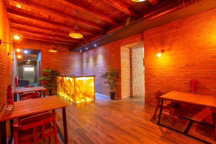 Imagen de los interiores del Hotel Royal Inn, Tbilisi. Foto 18