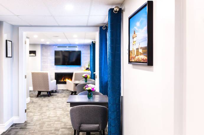 Imagen de los interiores del Hotel Royal Inn and Suites. Foto 13