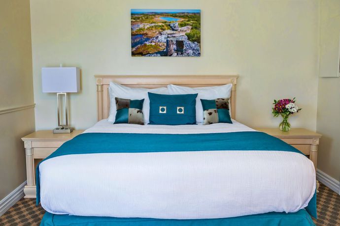 Imagen de la habitación del Hotel Royal Inn and Suites. Foto 7