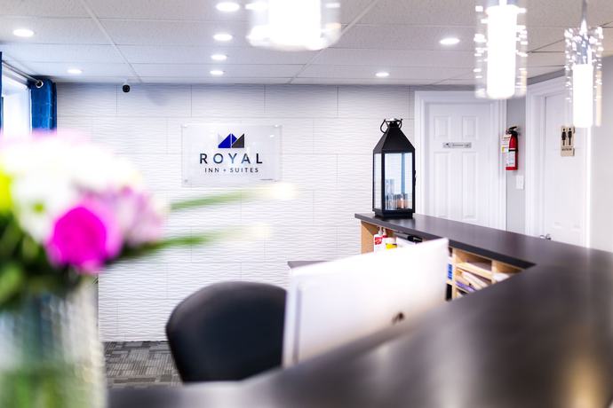 Imagen de los interiores del Hotel Royal Inn and Suites. Foto 18