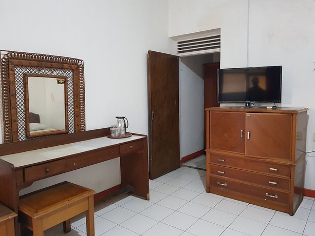 Imagen de la habitación del Hotel Royal Juanda. Foto 11