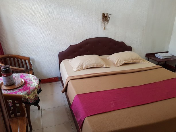 Imagen de la habitación del Hotel Royal Juanda. Foto 19