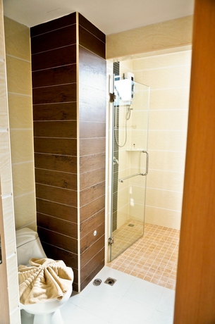 Imagen de la habitación del Hotel Royal Kamala Phuket Condominium. Foto 3