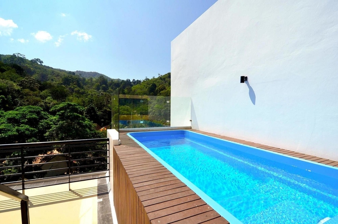 Imagen de la piscina del Hotel Royal Kamala Phuket Condominium. Foto 15