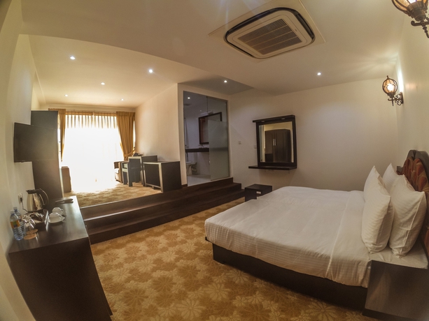 Imagen de la habitación del Hotel Royal Kandyan. Foto 8