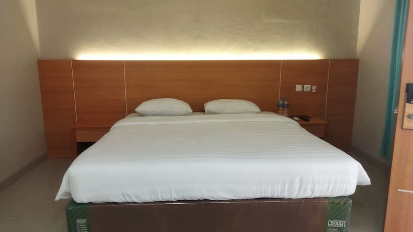Imagen de la habitación del Hotel Royal Kencana powered by Cocotel. Foto 17