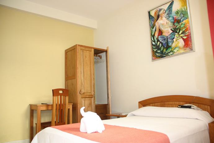 Imagen de la habitación del Hotel Royal Kerkus. Foto 3