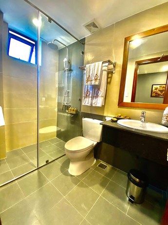 Imagen de la habitación del Hotel Royal Khanh. Foto 16