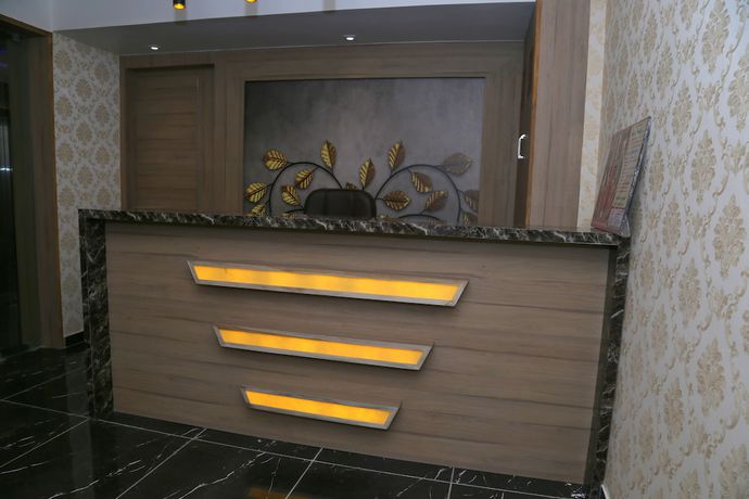 Imagen de los interiores del Hotel Royal King by Sky Stays. Foto 16