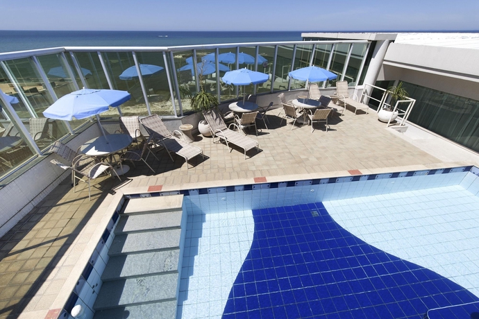Imagen de la piscina del Hotel Royal Kingdom Maca&eacute;. Foto 13