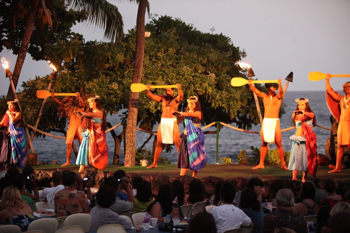 Imagen de los exteriores del Hotel Royal Kona Resort. Foto 3