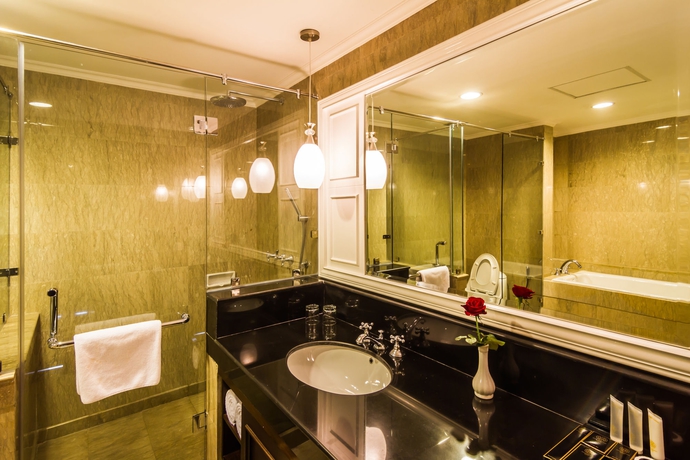 Imagen de la habitación del Hotel Royal Kuningan. Foto 4