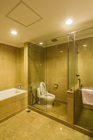 Imagen de la habitación del Hotel Royal Kuningan. Foto 9