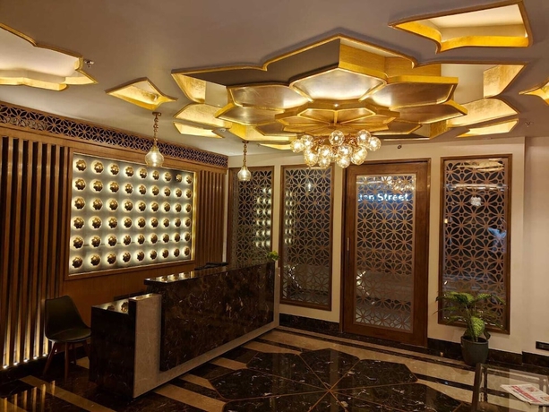 Imagen de los interiores del Hotel Royal Lakshmi Palace. Foto 17