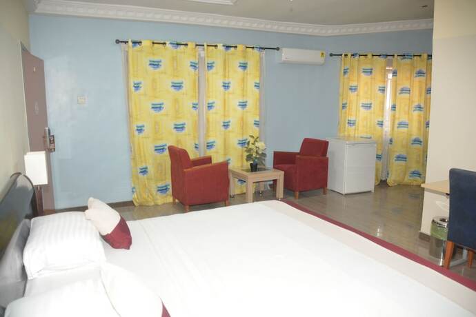 Imagen general del Hotel Royal Lee\'s. Foto 3
