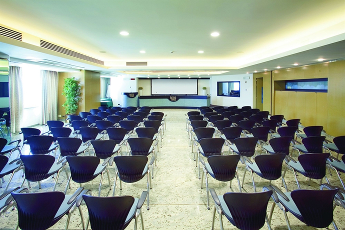 Imagen de los interiores del Hotel Royal, Lido Di Fermo. Foto 14