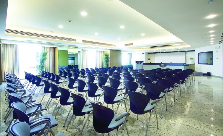 Imagen de los interiores del Hotel Royal, Lido Di Fermo. Foto 15