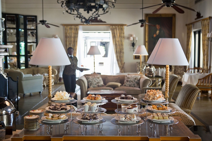 Imagen del bar/restaurante del Hotel Royal Livingstone Victoria Falls Zambia By Anantara. Foto 3