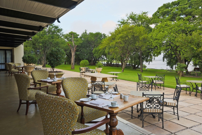 Imagen de los exteriores del Hotel Royal Livingstone Victoria Falls Zambia By Anantara. Foto 12