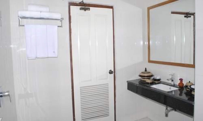 Imagen de la habitación del Hotel Royal Lotus. Foto 13