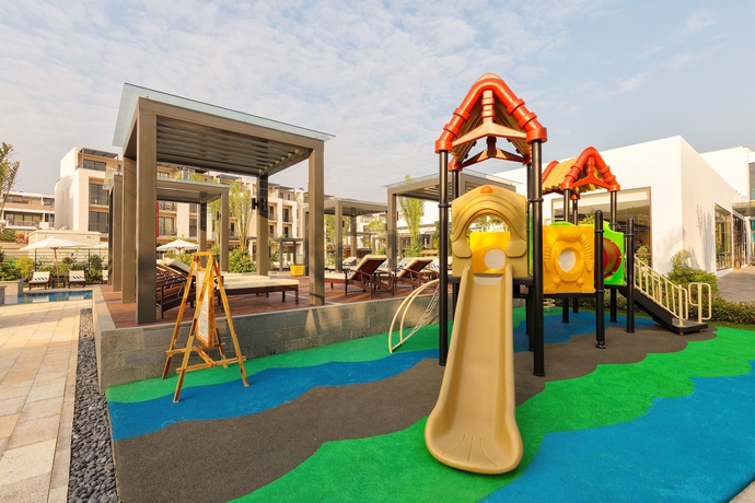 Imagen de los exteriores del Hotel Royal Lotus Halong Resort And Villas. Foto 10