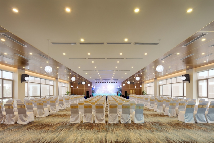 Imagen de los interiores del Hotel Royal Lotus Halong Resort And Villas. Foto 13