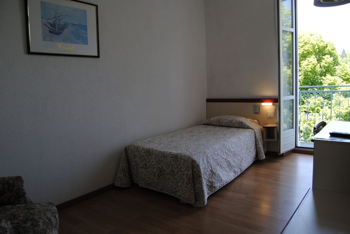 Imagen de la habitación del Hotel Royal, Lourdes. Foto 4