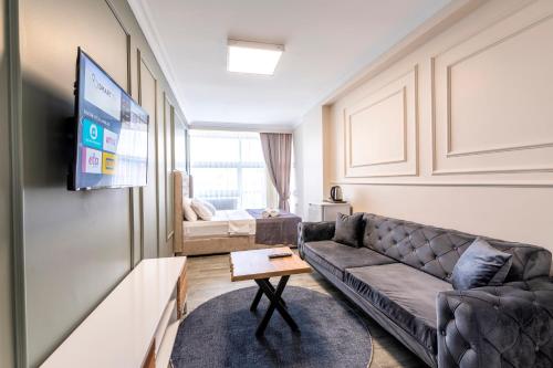Imagen general del Hotel Royal Luxurys Suites. Foto 7