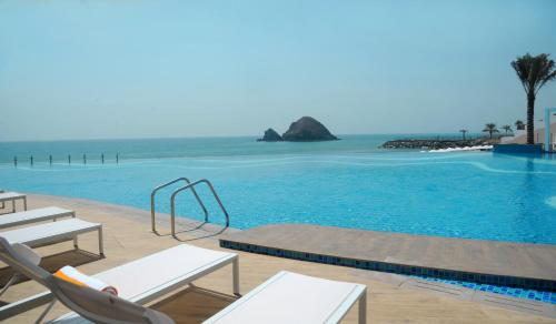 Imagen general del Hotel Royal M Al Aqah Beach Resort by Gewan. Foto 5