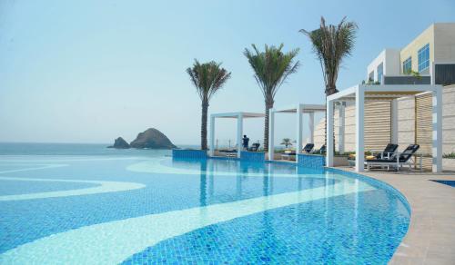Imagen general del Hotel Royal M Al Aqah Beach Resort by Gewan. Foto 10