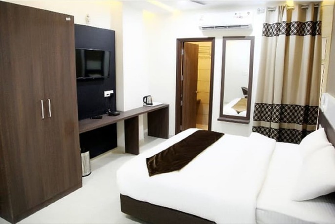 Imagen de la habitación del Hotel Royal MJS Pinjore. Foto 17