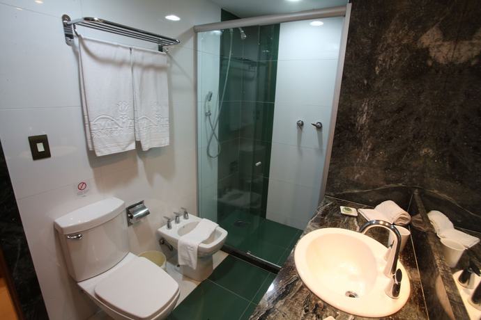 Imagen de la habitación del Hotel Royal Maca&eacute; Palace. Foto 12