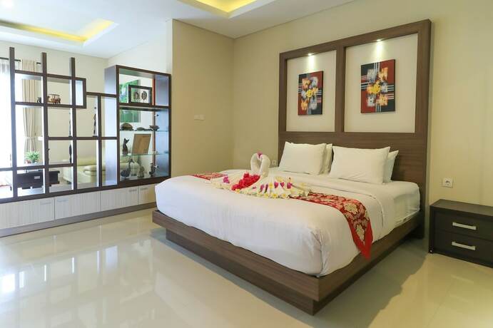 Imagen de la habitación del Hotel Royal Majesty Villas. Foto 17