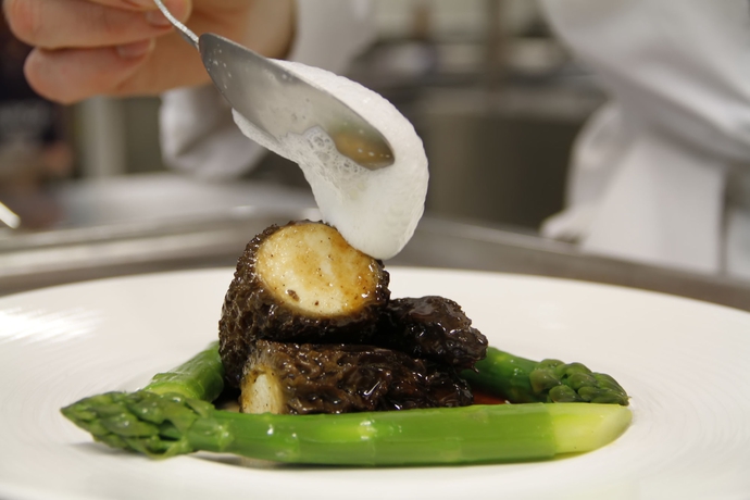 Imagen del bar/restaurante del Hotel Royal Manotel. Foto 4