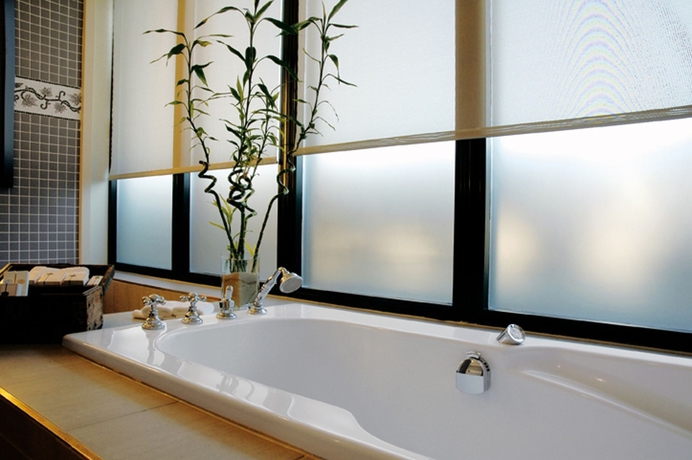 Imagen de la habitación del Hotel Royal Manotel. Foto 13