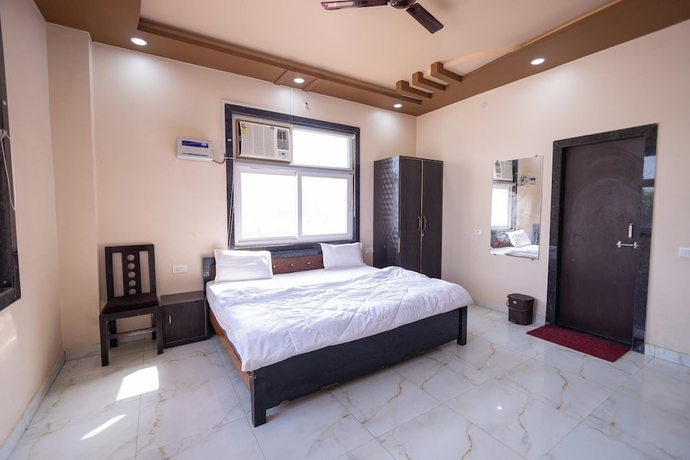 Imagen de la habitación del Hotel Royal Mansion Lawns. Foto 15