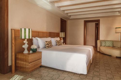 Imagen de la habitación del Hotel Royal Mansour Tamuda Bay. Foto 20