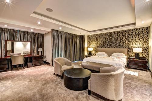 Imagen de la habitación del Hotel Royal Marang. Foto 7