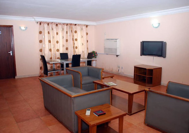 Imagen de la habitación del Hotel Royal Marble. Foto 2