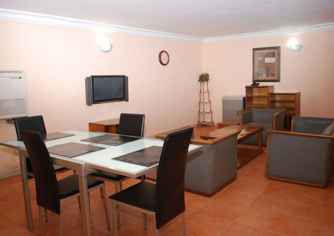 Imagen de la habitación del Hotel Royal Marble. Foto 10