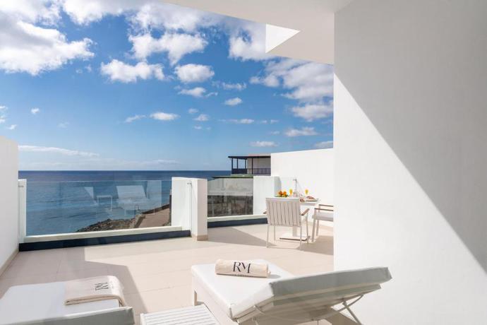 Imagen de la habitación del Hotel Royal Marina Suites Boutique. Foto 6