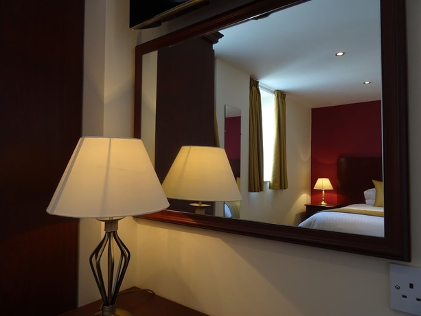 Imagen de la habitación del Hotel Royal Maritime. Foto 3